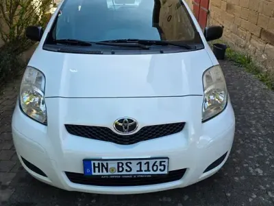 Brugt Toyota Yaris 69 HK (50 kW) 2010 Hvid Hatchback