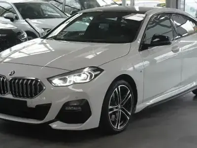 Gebraucht BMW 220 M Sport 190 PS (139 kW) 2021 Alpinweiss 3 Coupé