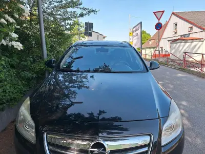 Używany Opel Insignia 260 KM (191 kW) 2009 Czarny Kombi