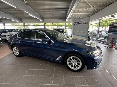 Gebraucht BMW 520 Sport Line 190 PS (139 kW) 2023 Phytonicblau Limousine
