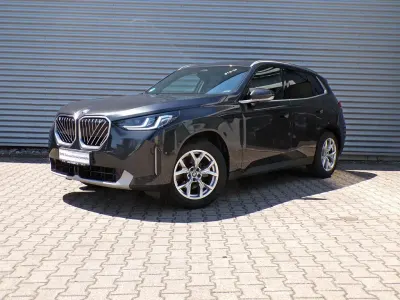 Gebraucht BMW X3 Sport Line 208 PS (152 kW) 2025 Grau SUV
