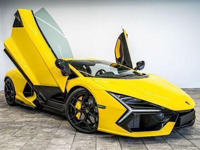 Lamborghini Revuelto