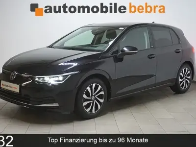 Gebraucht VW Golf VIII Active 150 PS (110 kW) 2022 Deep black Limousine