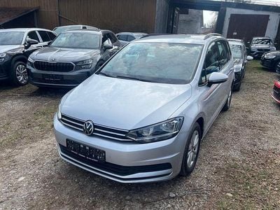 Gebraucht VW Touran Comfortline 150 PS (110 kW) 2021 Silber Van / Kleinbus