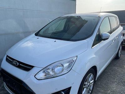 Weiß Gebraucht 2013 Ford Grand C-Max Titanium Van / Kleinbus | 9.999 € (Etwas zu teuer)