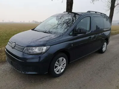 Neu VW Caddy Maxi Basis 116 PS (85 kW) 2026 Starlightblau metallic Van / Kleinbus
