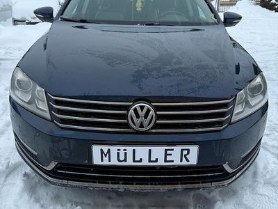 Gebraucht VW Passat Highline 160 PS (117 kW) 2013 Blau Kombi