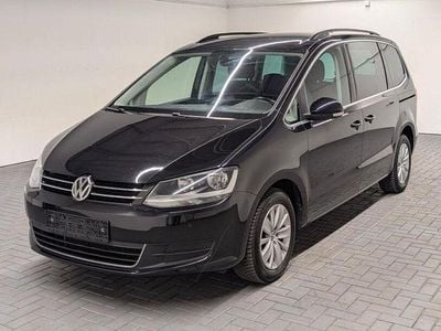 Tiefschwarzmet. Gebraucht 2015 VW Sharan Van / Kleinbus | 18.980 € (Fairer Preis)