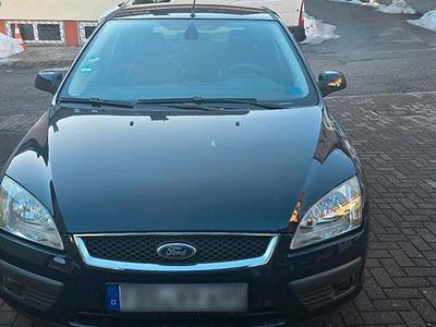 Schwarz Gebraucht 2005 Ford Focus Kombi | 800 €