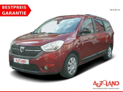 Gebraucht Dacia Lodgy Comfort 102 PS (75 kW) 2019 Rot Van / Kleinbus