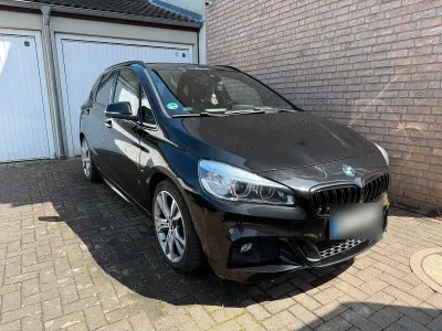 Gebraucht BMW 220 M Sport 192 PS (141 kW) 2016 Schwarz Van / Kleinbus