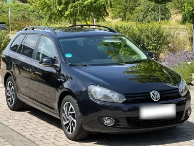 Gebraucht VW Golf VII Match 105 PS (77 kW) 2012 Schwarz Kombi