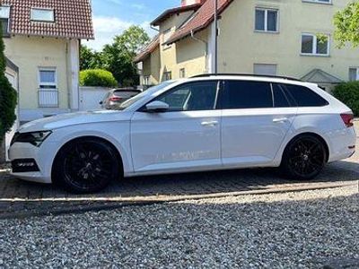 Gebraucht Skoda Superb 190 PS (139 kW) 2020 Weiß Kombi