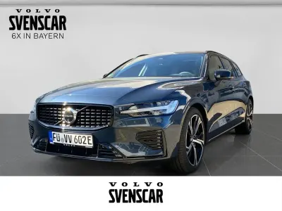Gebraucht Volvo V60 Plus 455 PS (334 kW) 2026 Blau Kombi