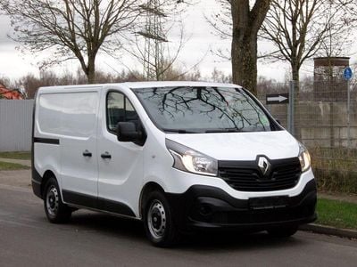 Gebraucht Renault Trafic Komfort 95 PS (69 kW) 2017 Weiß Van / Kleinbus