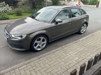 Gebraucht Audi A3 Ambition 122 PS (89 kW) 2014 Grau Limousine