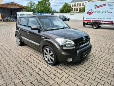 Gebraucht Kia Soul 126 PS (92 kW) 2010 Braun SUV