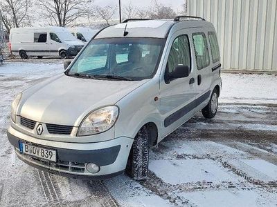 Silber Gebraucht 2003 Renault Kangoo Expression Limousine | 4.999 € (Etwas zu teuer)