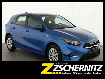 Blue flame metallic Neu 2025 Kia Ceed Vision Kleinwagen | 22.290 € (Fairer Preis)