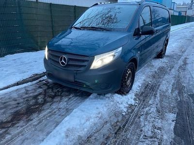 Gebraucht Mercedes Vito 163 PS (119 kW) 2017 Blau Van