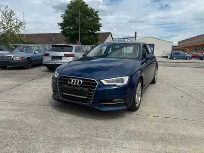 Gebraucht Audi A3 Ambition 122 PS (89 kW) 2013 Blau Limousine
