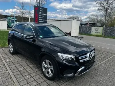 Używany Mercedes GLC220 170 KM (125 kW) 2017 Czarny SUV