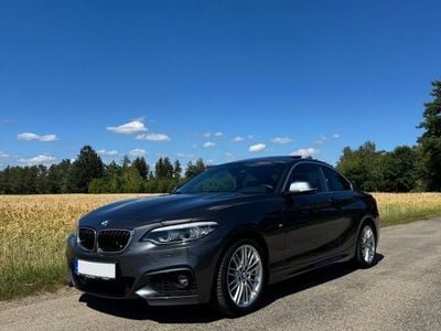 BMW 225