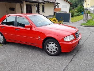 Mercedes C180