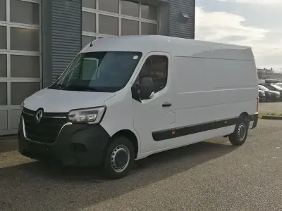 Second-hand Renault Master 136 CP (100 kW) 2021 Alb Van