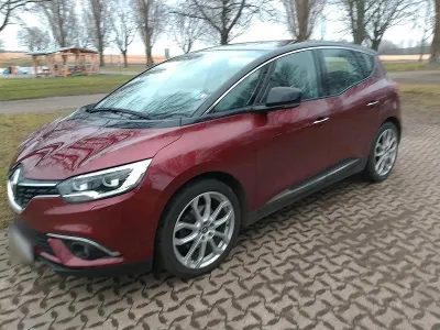 Gebraucht Renault Scénic III Intens 131 PS (96 kW) 2017 Rot Van / Kleinbus