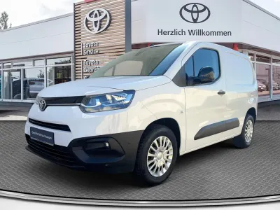 Gebraucht Toyota Proace City City 102 PS (75 kW) 2023 Ice white Van / Kleinbus