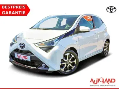Gebraucht Toyota Aygo 69 PS (50 kW) 2018 Weiss Kleinwagen
