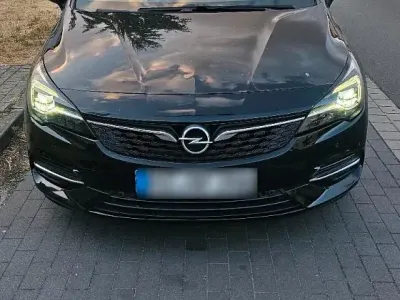 Gebraucht Opel Astra 122 PS (89 kW) 2021 Schwarz Kombi