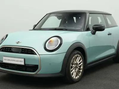 Używany Mini Cooper Favoured 156 KM (114 kW) 2024 Zielony Hatchback