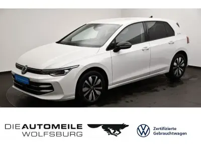 Second-hand VW Golf VIII Goal 150 CP (110 kW) 2025 Alb Berlinǎ