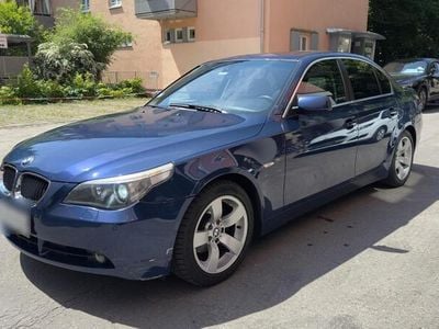 BMW 525