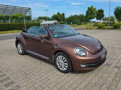 Gebraucht VW Beetle Allstar 150 PS (110 kW) 2016 Braun Kleinwagen