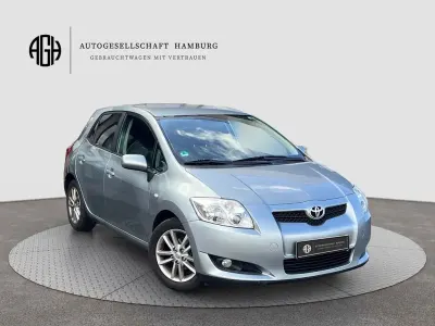 Gebraucht Toyota Auris Team 124 PS (91 kW) 2008 Silber Kleinwagen