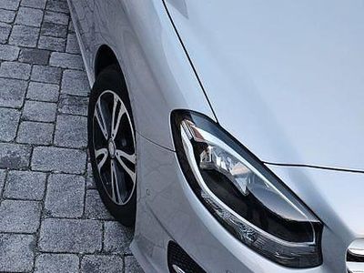 Gebraucht Mercedes B180 109 PS (80 kW) 2016 Silber Van / Kleinbus