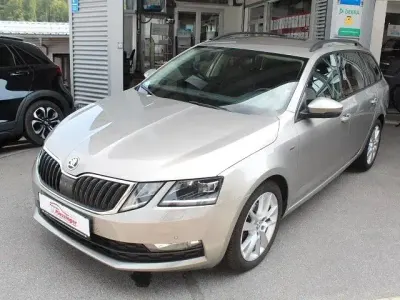 Gebraucht Skoda Octavia Clever 150 PS (110 kW) 2018 Bezova capuccino/capuccino beige (metallic) Kombi