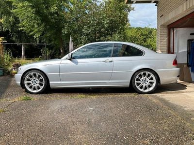 Gebraucht BMW 330 Lifestyle 231 PS (169 kW) 2004 Silber Coupé