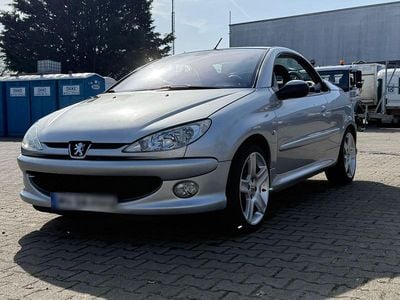 Gebraucht Peugeot 206 109 PS (80 kW) 2006 Silber Cabrio
