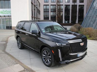 Gebraucht Cadillac Escalade 420 PS (308 kW) 2022 Schwarz SUV