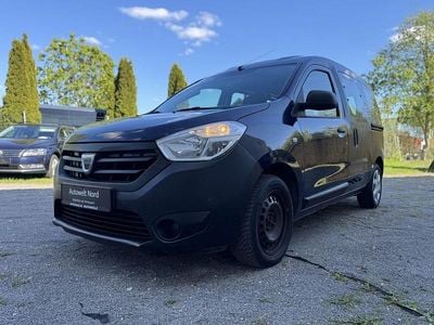 Usata Dacia Dokker Ambiance 83 CV (61 kW) 2013 Blu Monovolume