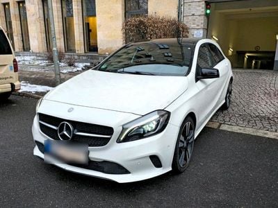 Gebraucht Mercedes A160 101 PS (74 kW) 2016 Weiß Kleinwagen