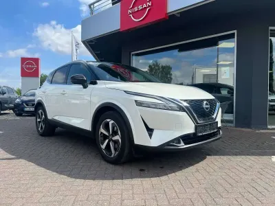 Gebraucht Nissan Qashqai N-Connecta 140 PS (102 kW) 2022 Pearl white/black m SUV