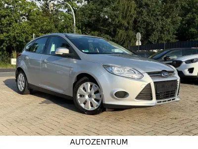 Gebraucht Ford Focus Trend 95 PS (69 kW) 2011 Silber Limousine