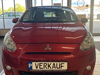 Rot Gebraucht 2015 Mitsubishi Space Star Top Kleinwagen | 5.300 € (Fairer Preis)