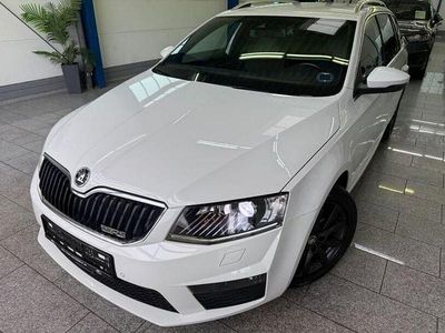 Weiß Gebraucht 2015 Skoda Octavia RS Kombi | 14.444 € (Fairer Preis)