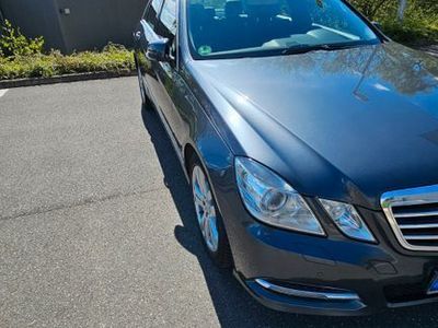 Mercedes E200